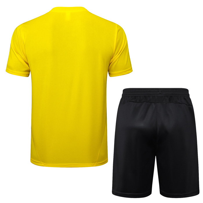 Tuta da Track
 Borussia Dortmund Manica Corta
 Giallo
 - Pantaloncini
 24-25